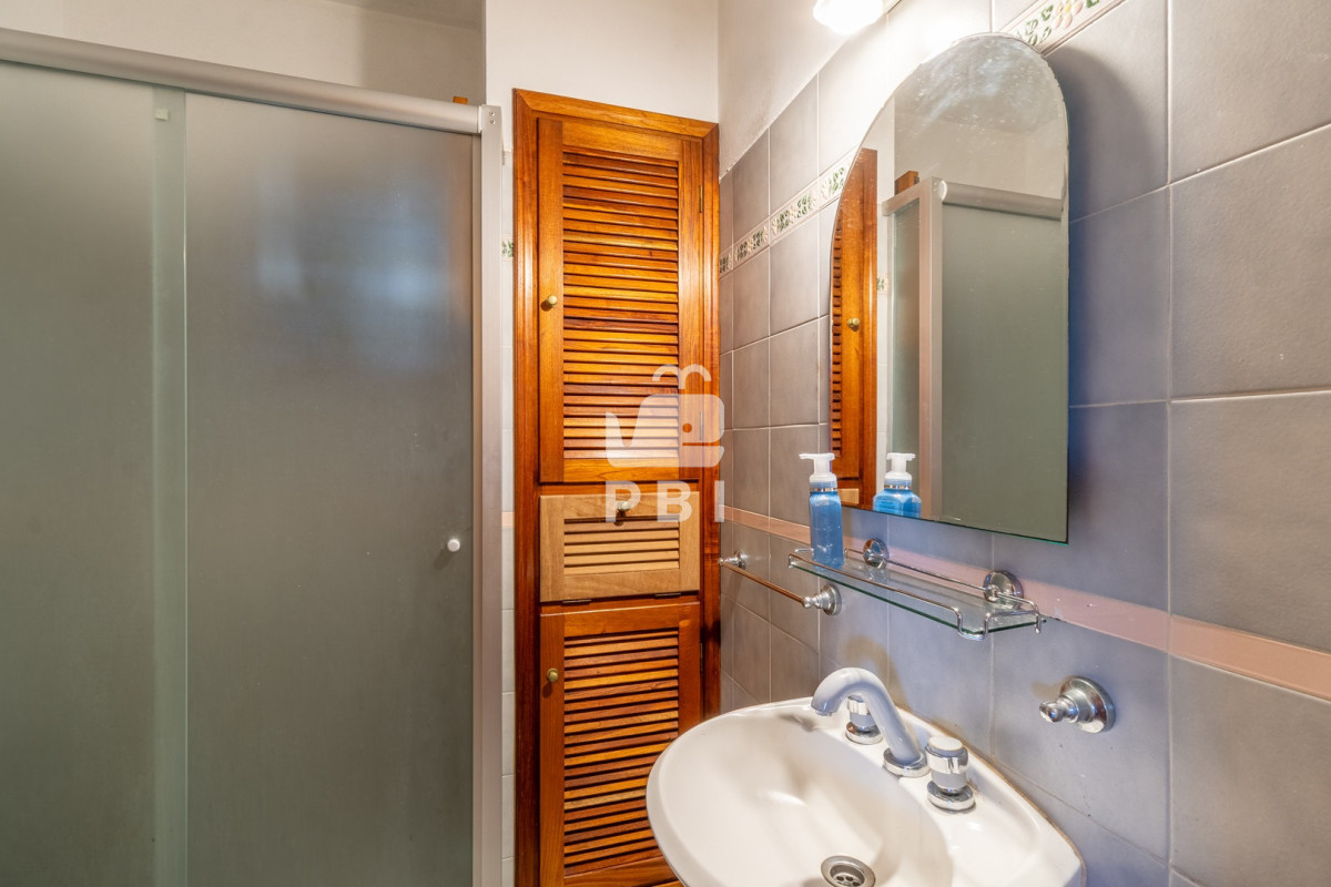 Q2FzYSBkZSAzIGRvcm1pdG9yaW9zIGVuIFRpbyBUb20sIFB1bnRhIEJhbGxlbmEgLSBSZWYgOiBQQkkxNTM5MQ==