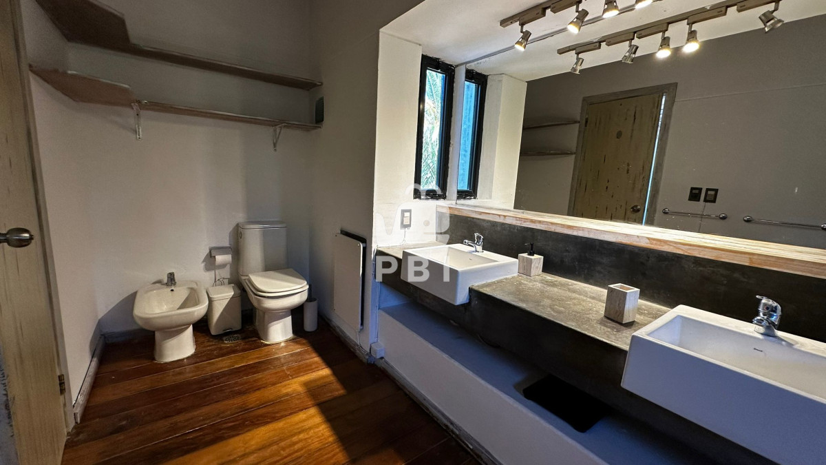 Q2FzYSBlbiBMb21vIERlIExhIEJhbGxlbmEgNSBkb3JtaXRvcmlvcyAtIFJlZiA6IFBCSTE3OTg=