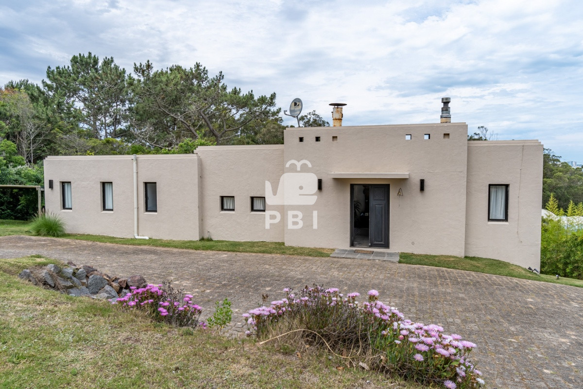 Las Grutas - GoPunta - Portal Inmobiliario de Punta del Este - Maldonado