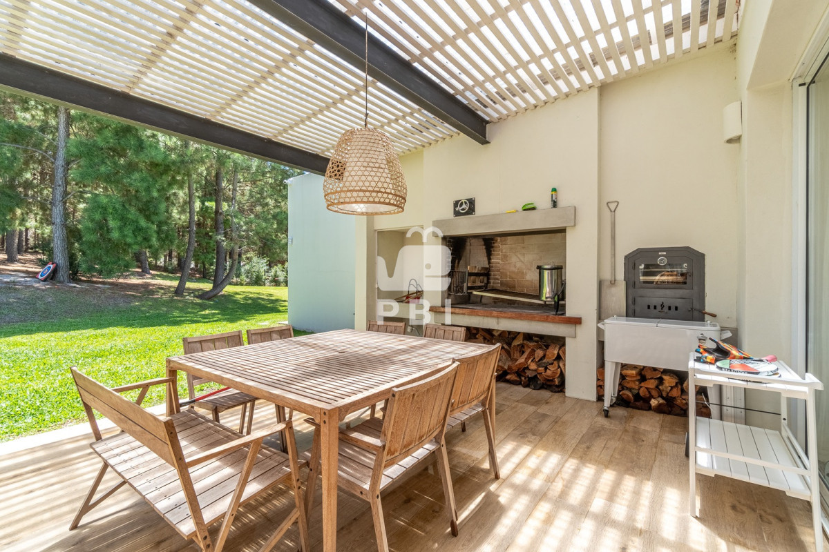 Q2FzYSBlbiB2ZW50YSBlbiBBY3JlcyBkZSBTb2xhbmFzLCBQdW50YSBCYWxsZW5hICAtIFJlZiA6IFBCSTE1NjU2