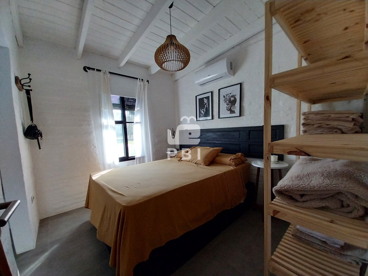 Q2FzYSA0IERPUk1JVE9SSU9TIGVuIEVkZW4gUm9jaywgTWFsZG9uYWRvIC0gUmVmIDogUEJJMTMxNTk=