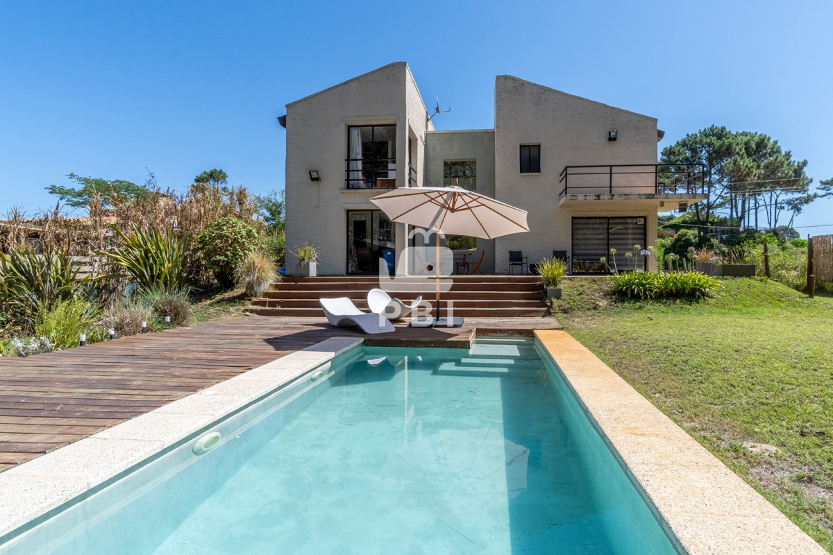 Q2FzYSBkZSA0IGRvcm1pdG9yaW9zIGVuIENoaWh1YWh1YSwgUHVudGEgQmFsbGVuYSAtIFJlZiA6IFBCSTE0Mzc3