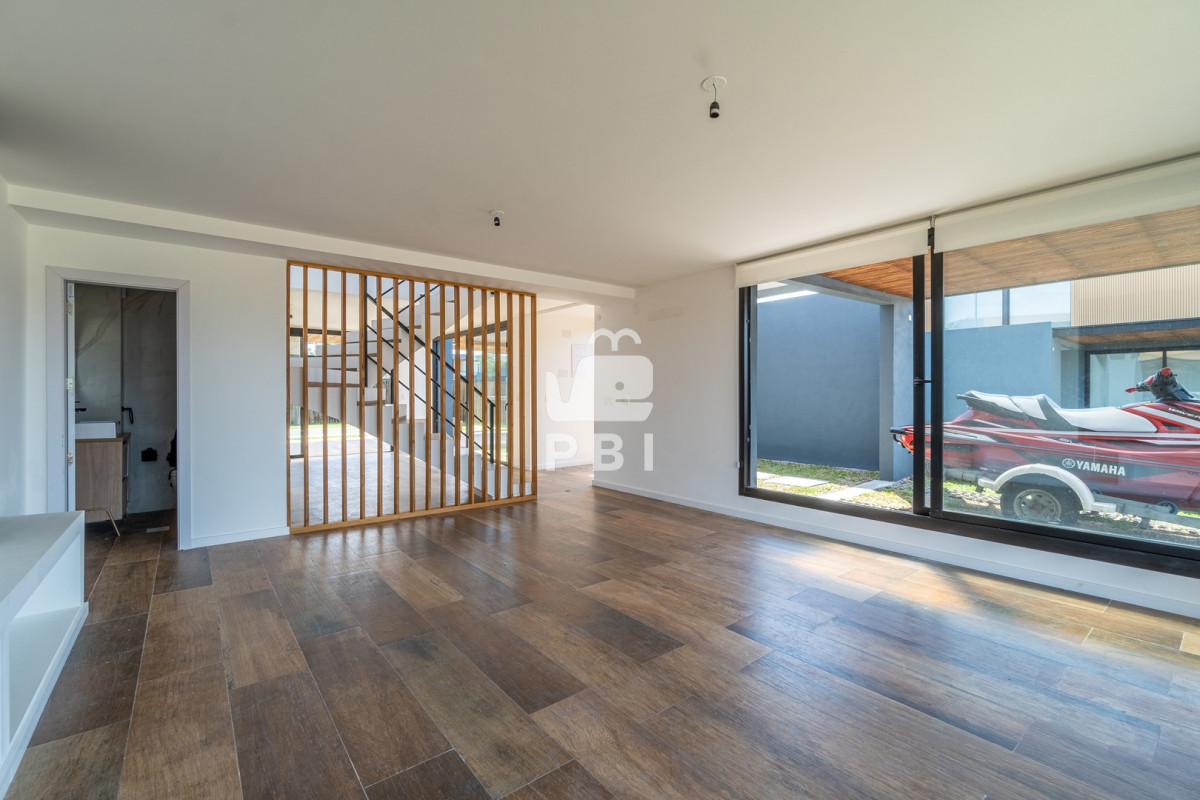 Q2FzYSBkZSAzIGRvcm1pdG9yaW9zIGVuIEdydXRhcyBWaWxsYWdlLCBQdW50YSBCYWxsZW5hIC0gUmVmIDogUEJJMTMxODg=