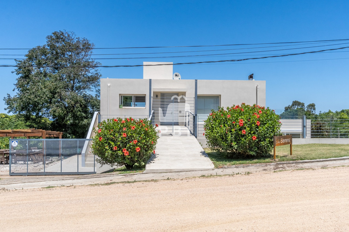 Q2FzYSBlbiB2ZW50YSBlbiBMYXMgR3J1dGFzLCBQdW50YSBCYWxsZW5hICAtIFJlZiA6IFBCSTE1NTM0