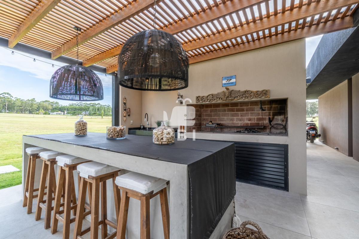 Q2FzYSBkZSAyIGRvcm1pdG9yaW9zIGVuIExhZ3VuYSBkZSBsb3MgQ2lzbmVzIC0gUmVmIDogUEJJMzIzOA==