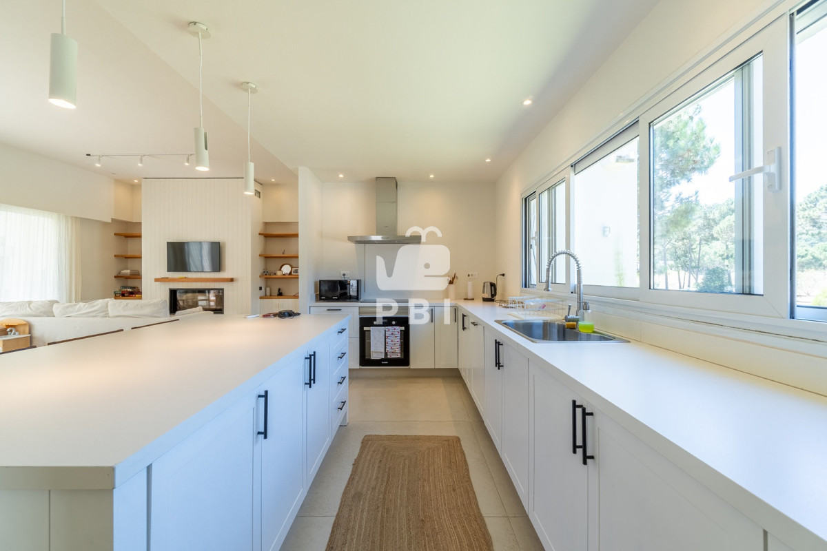 Q2FzYSBlbiB2ZW50YSBlbiBBY3JlcyBkZSBTb2xhbmFzLCBQdW50YSBCYWxsZW5hICAtIFJlZiA6IFBCSTE1NjU2