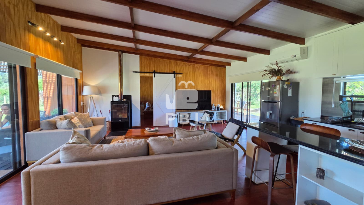 Q2FzYSAzIERPUk1JVE9SSU9TIGVuIGNhbWlubyBMdXNzaWNoIC0gUmVmIDogUEJJMTQyMDY=