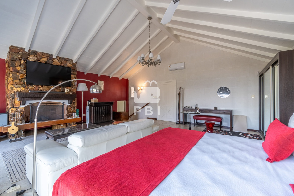 Q2FzYSBlbiB2ZW50YSAxMyBkb3JtaXRvcmlvcyBlbiBSaW5jb25hZGEgQWx0YSwgUHVudGEgQmFsbGVuYS4gLSBSZWYgOiBQQkkxMzg1OQ==