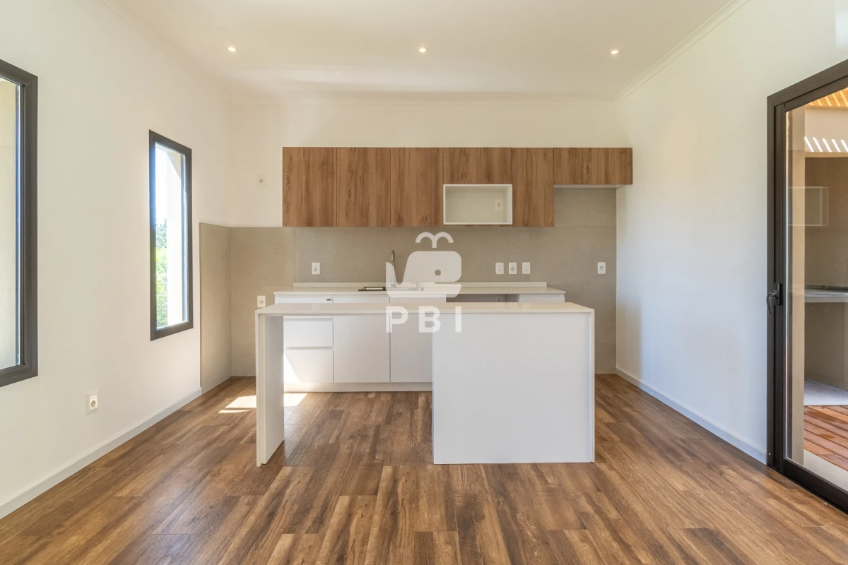 Q2FzYSBlbiB2ZW50YSBlbiBQaWVkcmFzIGRlbCBDaGlsZW5vLCBNYWxkb25hZG8uIC0gUmVmIDogUEJJMTU1NzU=