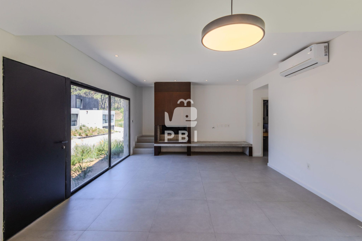 Q2FzYSAzIERPUk1JVE9SSU9TIGVuIENsdWIgZGVsIExhZ28sIFB1bnRhIEJhbGxlbmEgLSBSZWYgOiBQQkkyNjUy