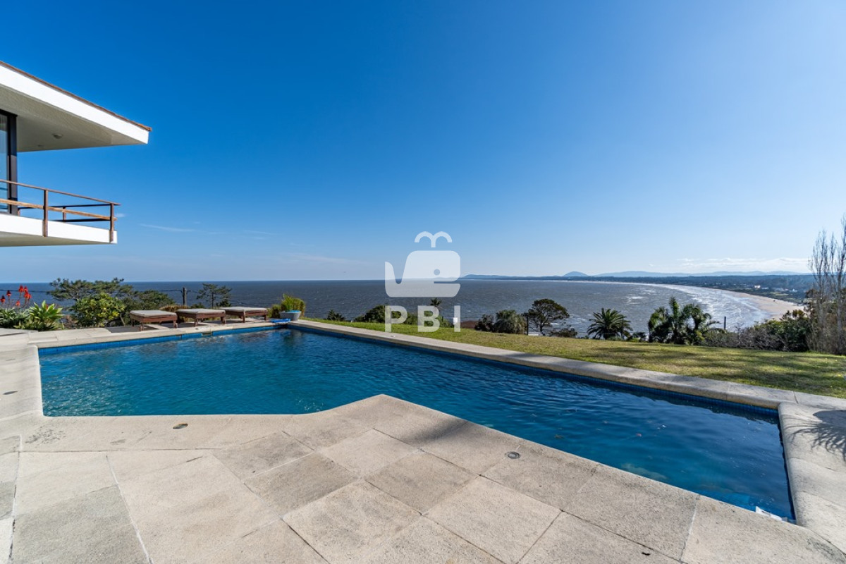 Q2FzYSA0IERPUk1JVE9SSU9TIGVuIFJJTkNPTkFEQSwgUHVudGEgQmFsbGVuYSAtIFJlZiA6IFBCSTI2ODg=