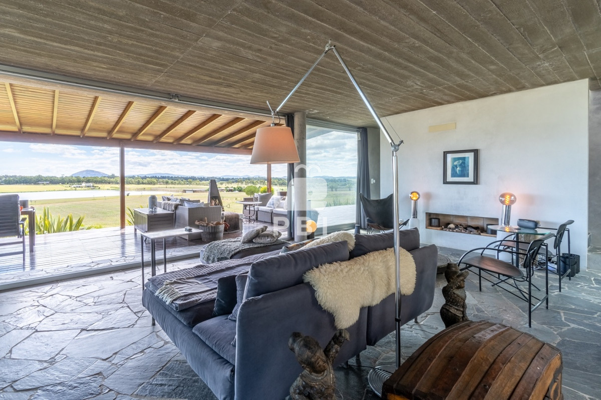 VmVudGEgQ2FzYSBkZSAyIGRvcm1pdG9yaW9zIGVuIExhZ3VuYSBkZSBsb3MgQ2lzbmVzIC0gUHVudGEgQmFsbGVuYSAtIFJlZiA6IFBCSTEzNDgz