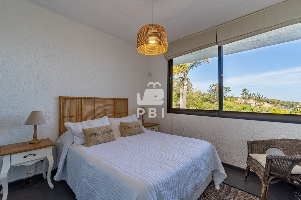 Q2FzYSA0IERPUk1JVE9SSU9TIGVuIFJJTkNPTkFEQSwgUHVudGEgQmFsbGVuYSAtIFJlZiA6IFBCSTI2ODg=