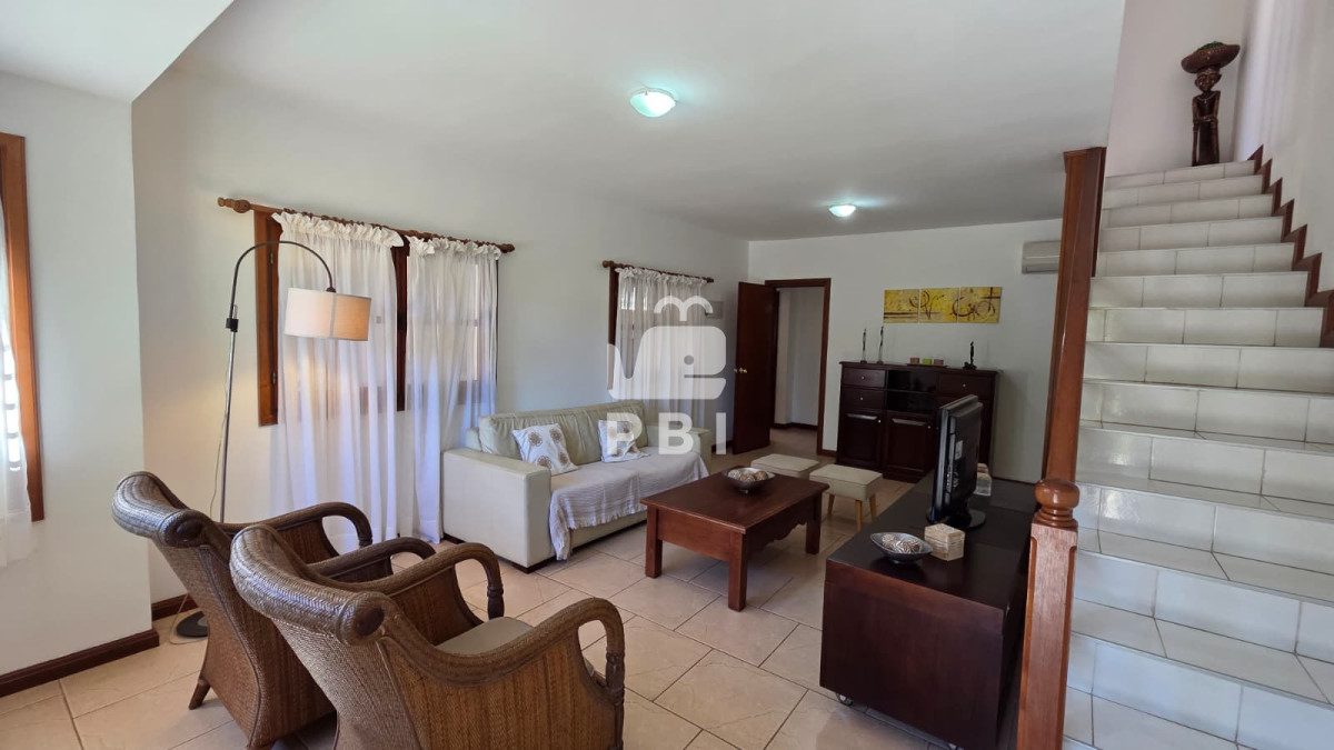 Q2FzYSAzIGRvcm1pdG9yaW9zIGVuIFB1bnRhIGRlbCBFc3RlIC0gUmVmIDogUEJJMTU3NzA=