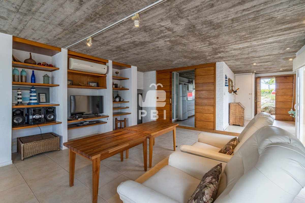 Lomo de la Ballena - GoPunta - Portal Inmobiliario de Punta del Este - Maldonado