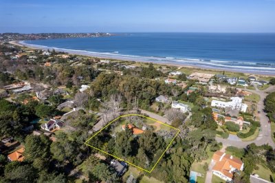 Casa de 3 dormitorios y servicio en Solana, Punta Ballena - Ref : PBI12665