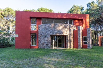 Casa en venta en Club Del Lago, Punta Ballena  - Ref : PBI14725