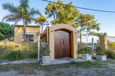 Casa 3 DORMITORIOS en Club del Lago, Punta Ballena - Ref : PBI2642