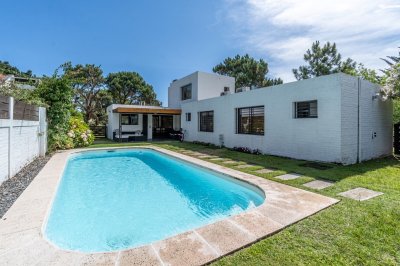 Casa con excelente ubicación en Portezuelo  - Ref : PBI13390