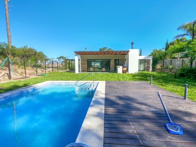Casa de 3 DORMITORIOS en Chihuahua, Punta Ballena - Ref : PBI2542