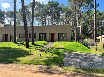 Casa en venta en Club Del Lago, Punta Ballena  - Ref : PBI14702