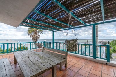 Venta de Casa 4 DORMITORIOS,   con vista al Mar  - Ref : PBI12290
