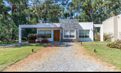 Casa en venta en Solanas Country, Punta Ballena  - Ref : PBI14663