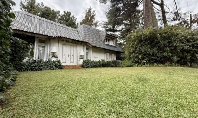 Venta de casa en Pinares 4 Dormitorios - Ref : PBI14730
