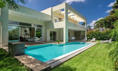 Casa en venta  4 DORMITORIOS   - Ref : PBI12057