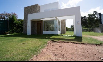 Venta de casa en Barrio Privado Campo Brava - Ref : PBI13587