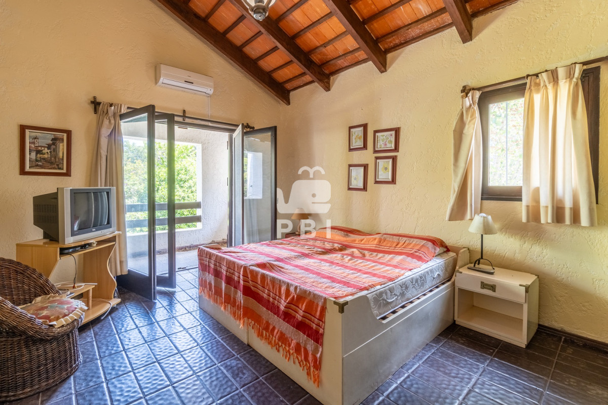 Q2FzYSBkZSAzIGRvcm1pdG9yaW9zIGVuIFNvbGFuYSwgUHVudGEgQmFsbGVuYSAtIFJlZiA6IFBCSTE0MTI4