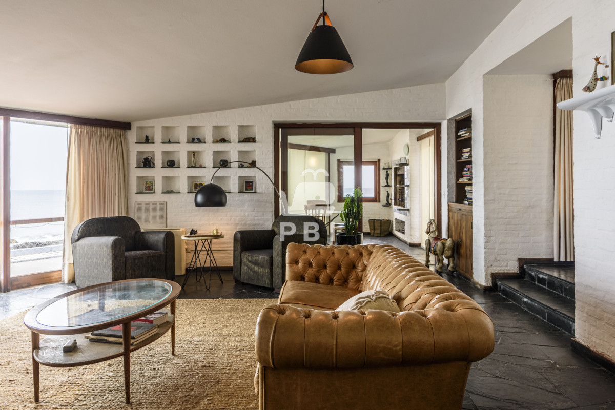 RXNwZWN0YWN1bGFyIENhc2EgUmVjaWNsYWRhIGRlIDYgRG9ybWl0b3Jpb3MgZW4gbGEgUGVuw61uc3VsYSAtIFJlZiA6IFBCSTE0MjE2