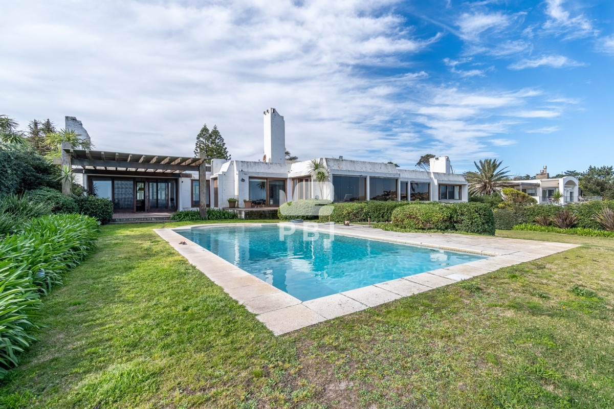 Q2FzYSA1IERPUk1JVE9SSU9TIGVuIFNvbGFuYSwgUHVudGEgQmFsbGVuYS4gLSBSZWYgOiBQQkk5Mw==