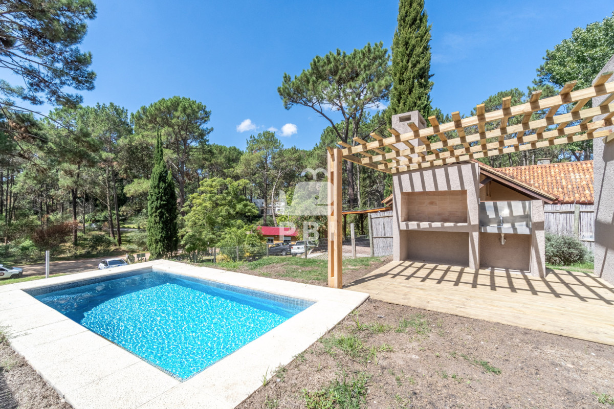 Q2FzYSBlbiB2ZW50YSwgQ2x1YiBkZWwgTGFnbyAtIFJlZiA6IFBCSTE1NzEy