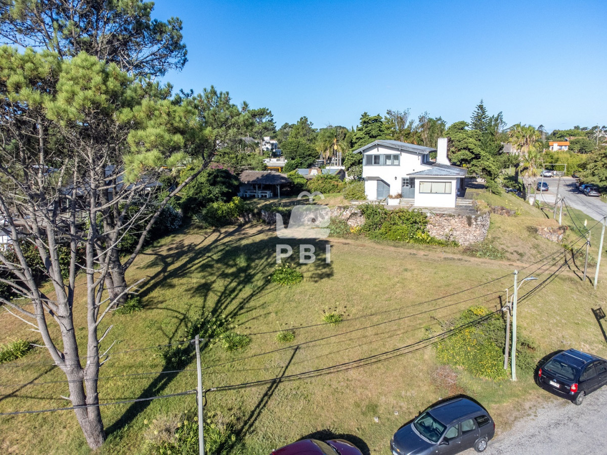 Q2FzYSBtYXMgbG90ZSAgZnJlbnRlIGEgTGFndW5hIGRlbCBEaWFyaW8gLSBFeGNlbGVudGUgdWJpY2FjacOzbiAgLSBSZWYgOiBQQkkxNTY1Mg==