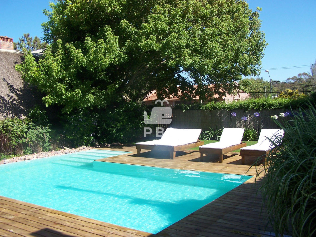 Q2FzYSA0IERPUk1JVE9SSU9TLCBkZXBlbmRlbmNpYSBkZSBzZXJ2aWNpbywgTGEgQmFycmEgIC0gUmVmIDogUEJJMTIyMjY=