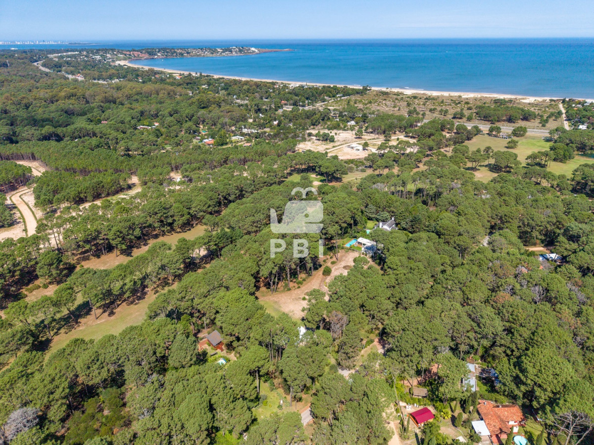 Q2FzYSBlbiB2ZW50YSBlbiBDbHViIGRlbCBMYWdvLCAgUHVudGEgQmFsbGVuYSAtIFJlZiA6IFBCSTE1NzMw