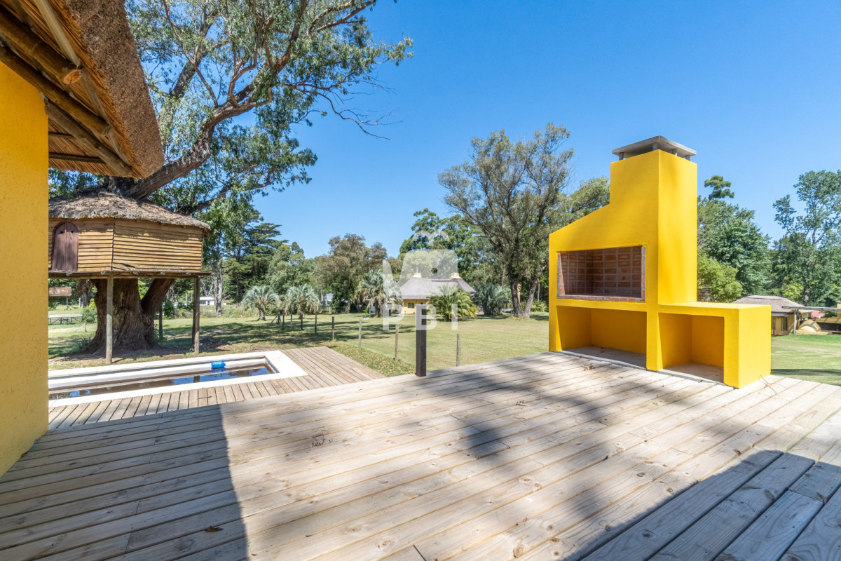 Q2FzYSBlbiB2ZW50YSBlbiBNYWxkb25hZG8sIE1hbGRvbmFkby4gLSBSZWYgOiBQQkkxNTU3MQ==