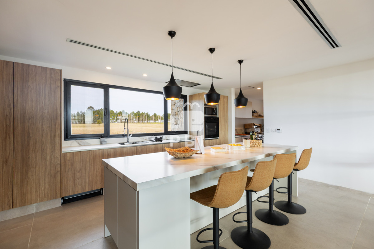 Q2FzYSBlbiB2ZW50YSBlbiBMYWd1bmEgZGUgbG9zIENpc25lcywgUHVudGEgQmFsbGVuYS4gLSBSZWYgOiBQQkkxNTQ3Mg==