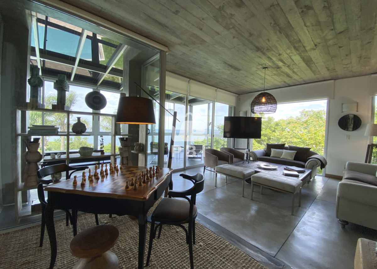 RXhjZXBjaW9uYWwgUHJvcGllZGFkIGVuIFJpbmNvbmFkYSBBbHRhIGNvbiBWaXN0YXMgSW5pZ3VhbGFibGVzIC0gUmVmIDogUEJJNzIz