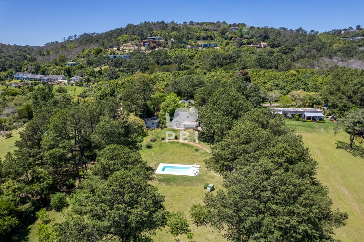 Q2FzYSBkZSAzIGRvcm1pdG9yaW9zIGVuIExhcyBDdW1icmVzLCBQdW50YSBCYWxsZW5hIC0gUmVmIDogUEJJMTMwNDQ=