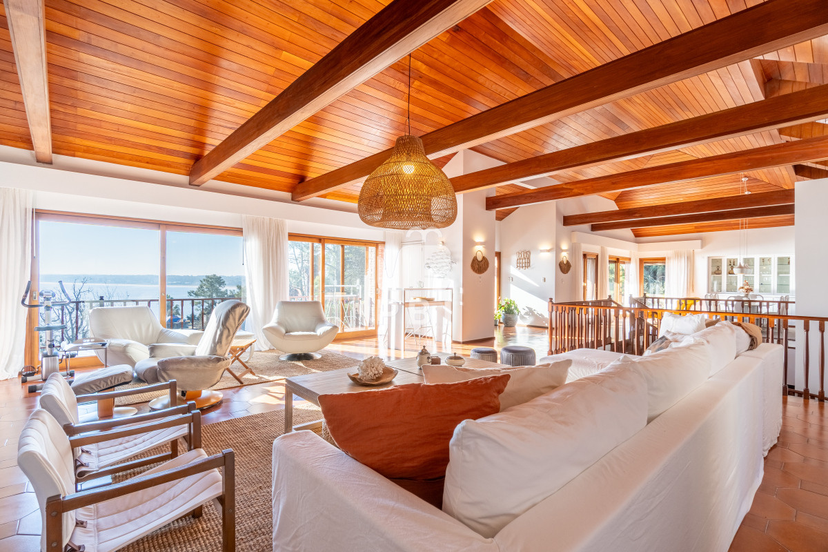 Q2FzYSBkZSA0IGRvcm1pdG9yaW9zIGVuIExvbW8gZGUgbGEgQmFsbGVuYSAgLSBSZWYgOiBQQkkxNTE0Mg==