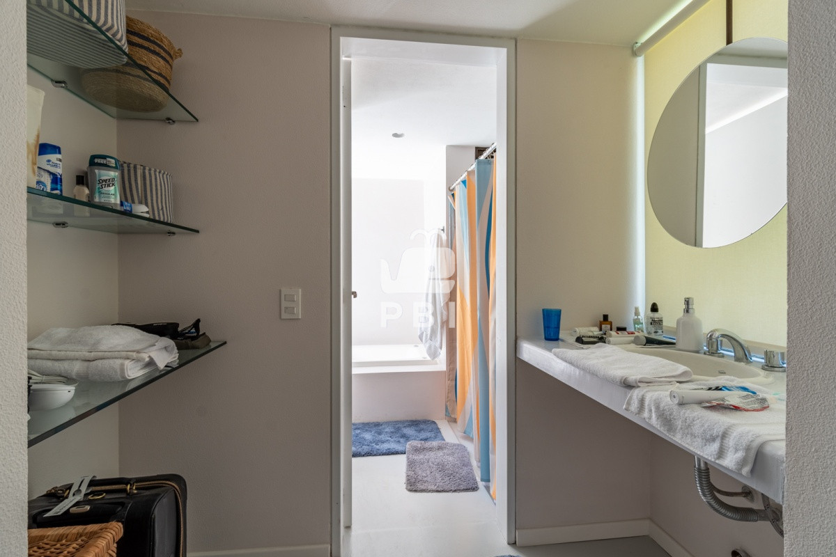 Q2FzYSA0IERPUk1JVE9SSU9TIGVuIExvbW8gZGUgbGEgQmFsbGVuYSwgTWFsZG9uYWRvIC0gUmVmIDogUEJJMjkwMg==