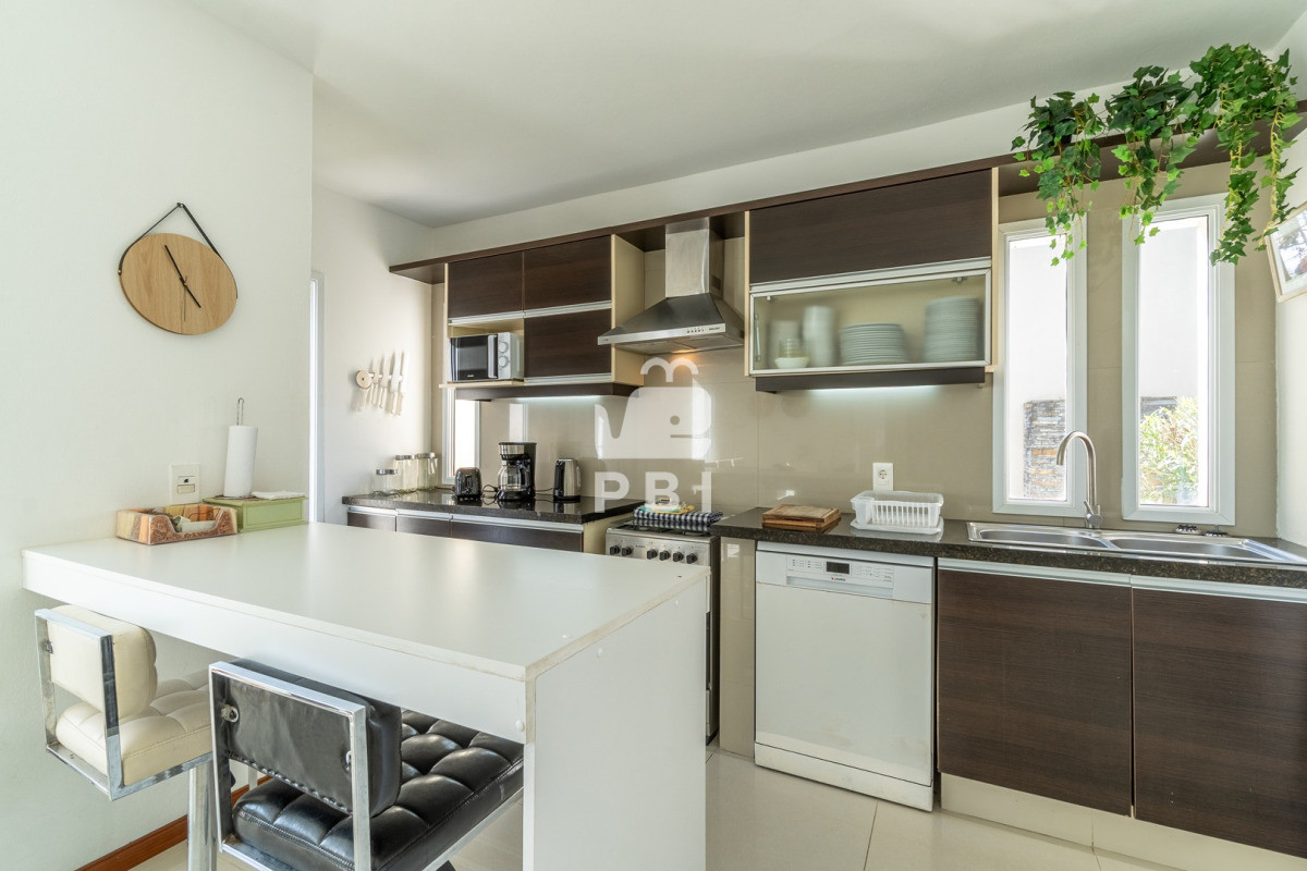 Q2FzYSBlbiB2ZW50YSwgNCBkb3JtaXRvcmlvcywgU29sYW5hcyBDb3VudHJ5IC0gUmVmIDogUEJJMTUxNjU=