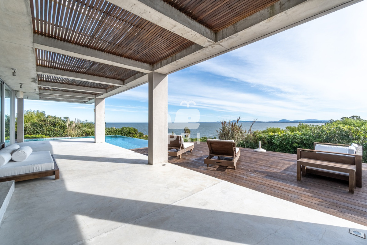 Lomo de la Ballena - GoPunta - Portal Inmobiliario de Punta del Este - Maldonado