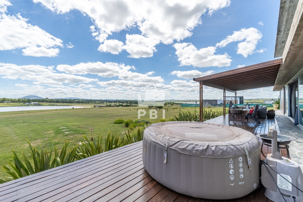 VmVudGEgQ2FzYSBkZSAyIGRvcm1pdG9yaW9zIGVuIExhZ3VuYSBkZSBsb3MgQ2lzbmVzIC0gUHVudGEgQmFsbGVuYSAtIFJlZiA6IFBCSTEzNDgz