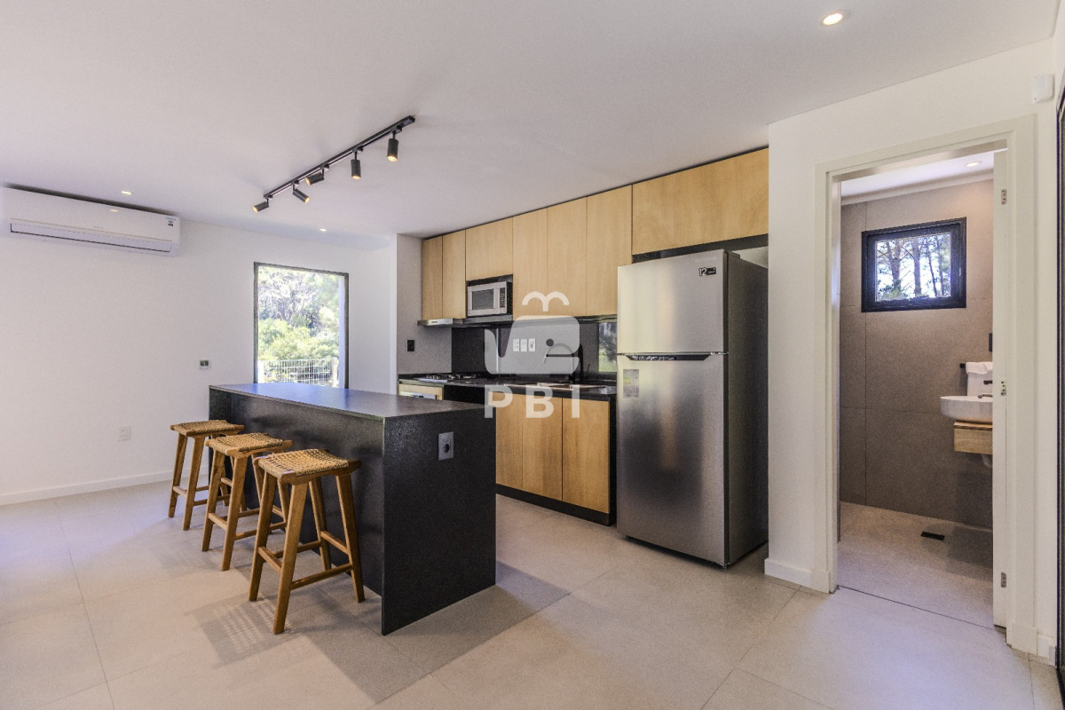 Q2FzYSAzIERPUk1JVE9SSU9TIGVuIENsdWIgZGVsIExhZ28sIFB1bnRhIEJhbGxlbmEgLSBSZWYgOiBQQkkyNjUx