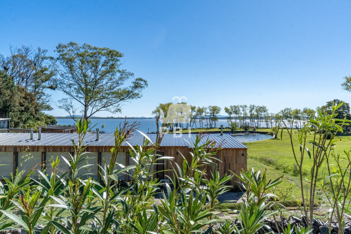 Q2FzYSBkZSAzIGRvcm1pdG9yaW9zIGVuIGJhcnJpbyBwcml2YWRvIC0gUmVmIDogUEJJMzIzOQ==