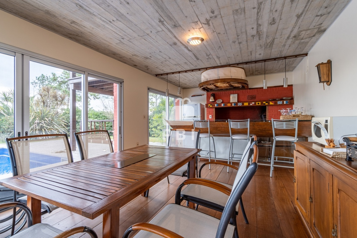 Q2FzYSBkZSA1IGRvcm1pdG9yaW9zIGVuIExvbW8gZGUgbGEgQmFsbGVuYSwgUHVudGEgQmFsbGVuYSAtIFJlZiA6IFBCSTEyNDc5