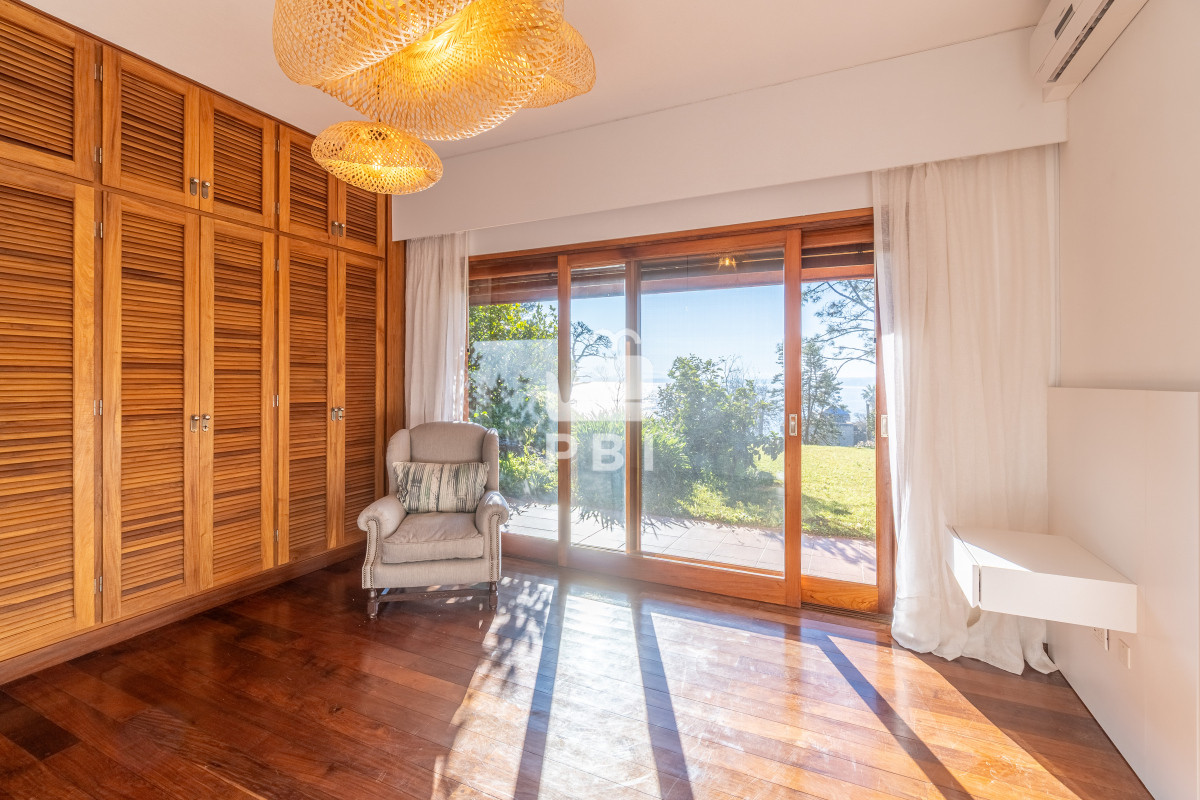 Q2FzYSBkZSA0IGRvcm1pdG9yaW9zIGVuIExvbW8gZGUgbGEgQmFsbGVuYSAgLSBSZWYgOiBQQkkxNTE0Mg==